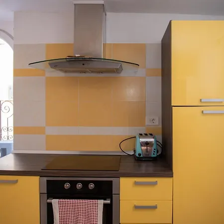 Apartman Saint Roch Square Seven *